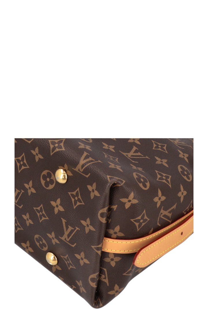 LOUIS VUITTON CarryAll MM MNG