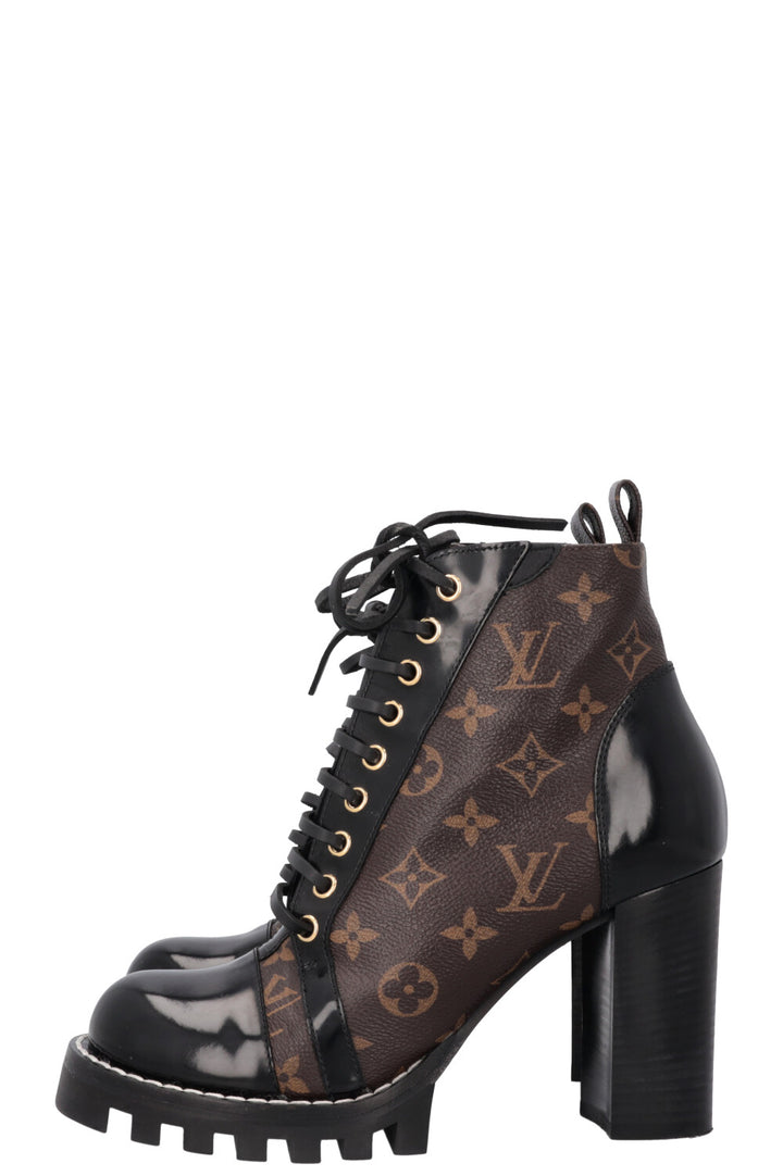 LOUIS VUITTON Star Trail Ankle Boots MNG