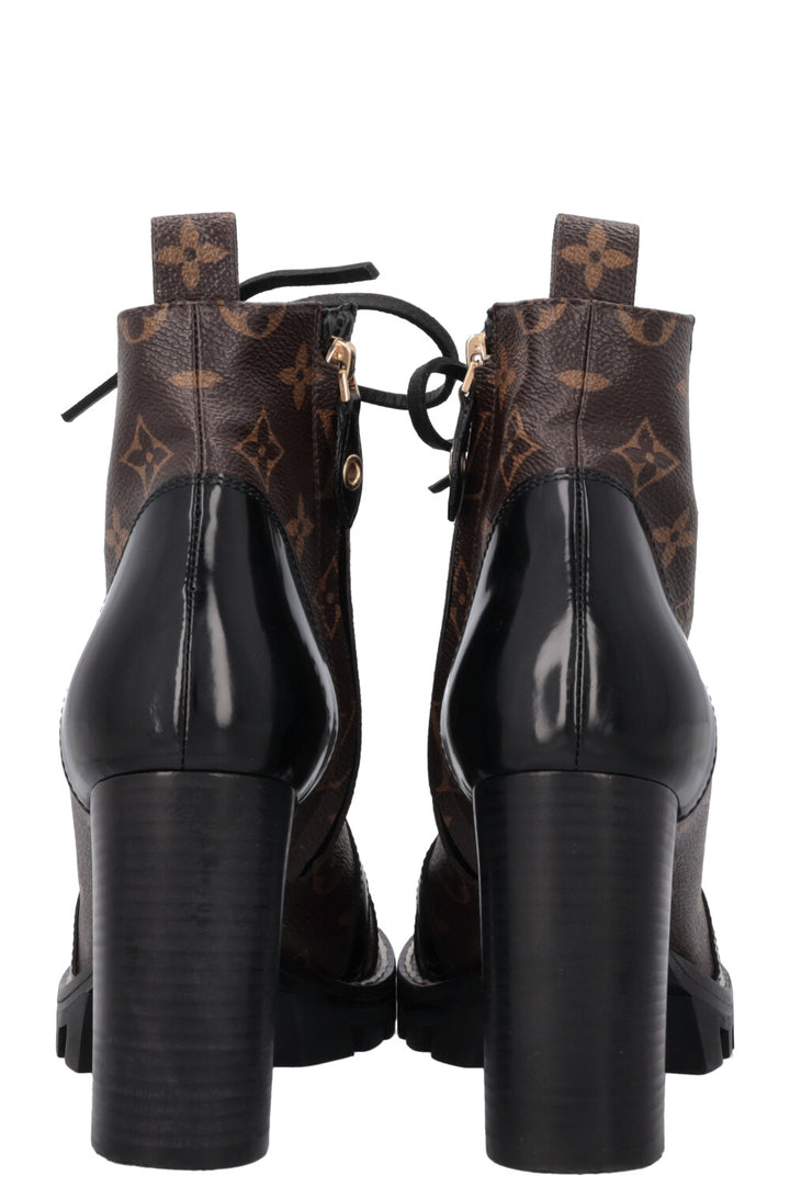 LOUIS VUITTON Star Trail Ankle Boots MNG