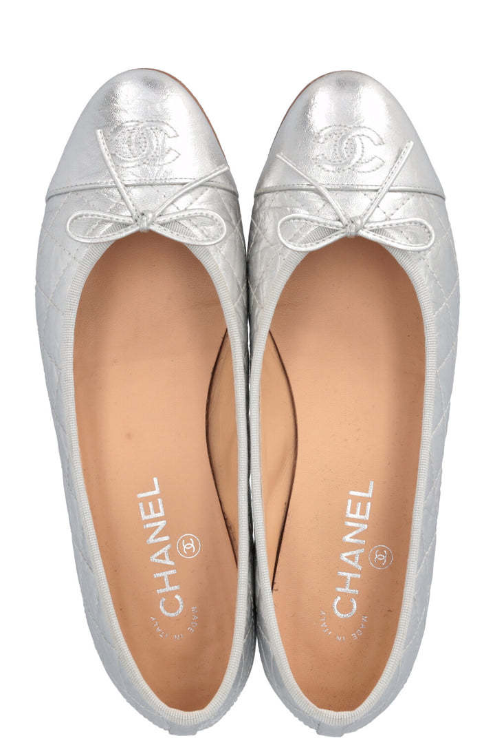 CHANEL Crinkled Leather Classic Ballet Flats Silver