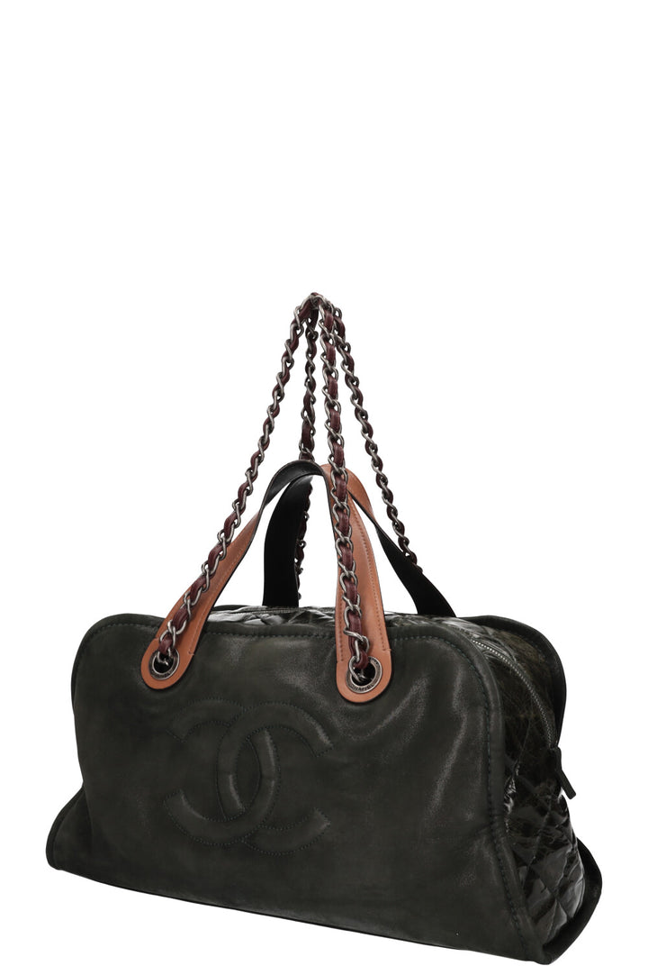 CHANEL In The Mix Timeless Bowler Sac Vert