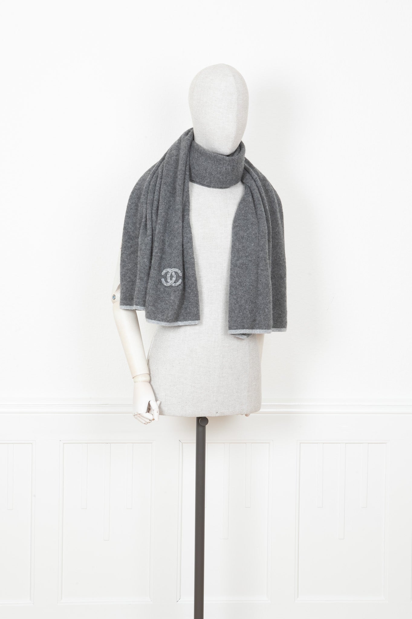 Chanel store grey scarf