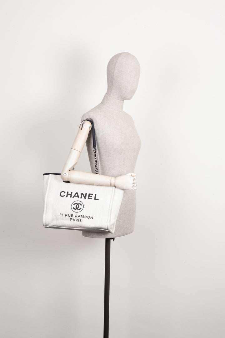 CHANEL Deauville Sac Petit Raphia Blanc Marine