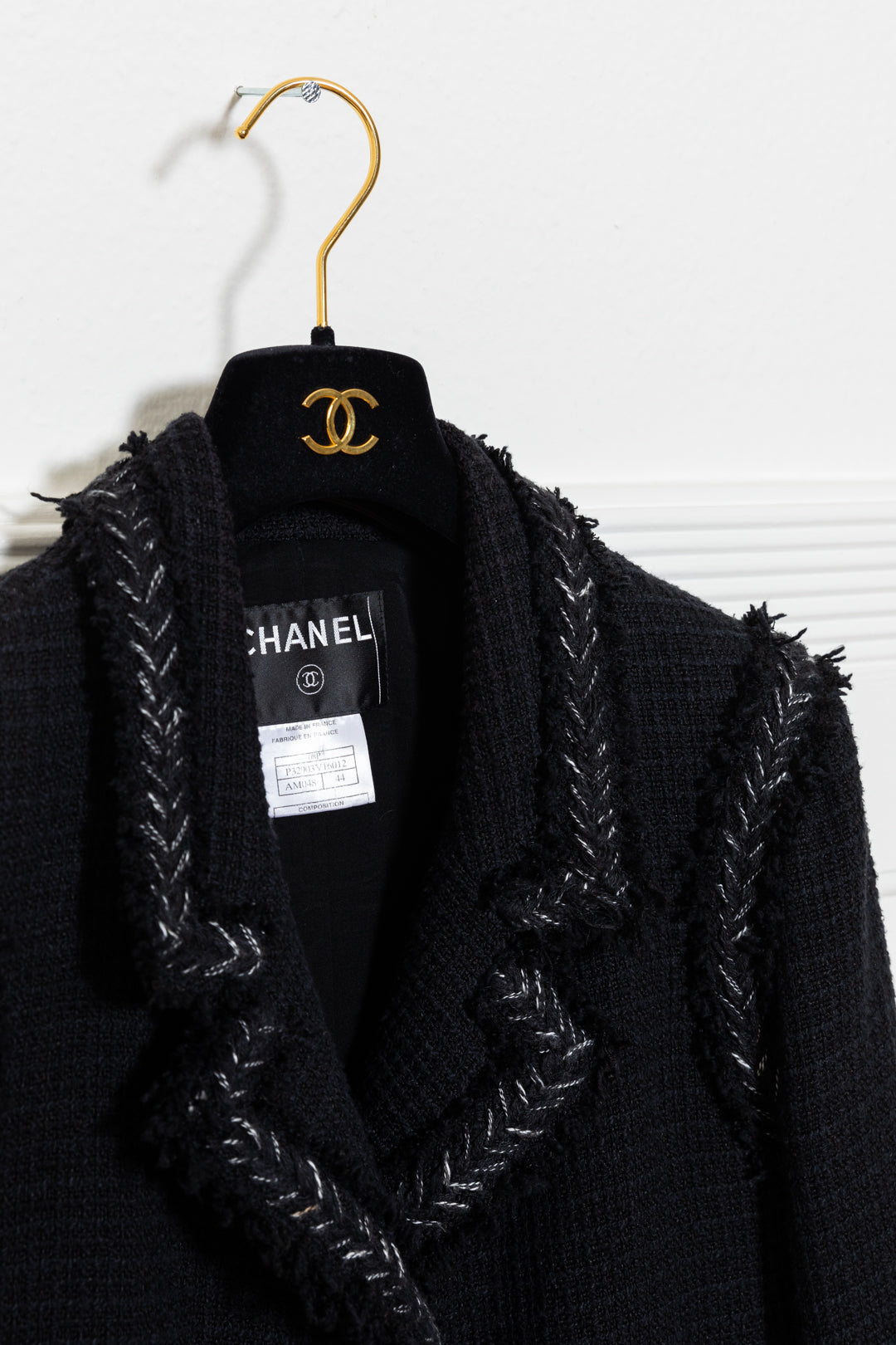 Authentic Second Hand Chanel Checked Tweed Jacket PSS12600096  THE  FIFTH COLLECTION